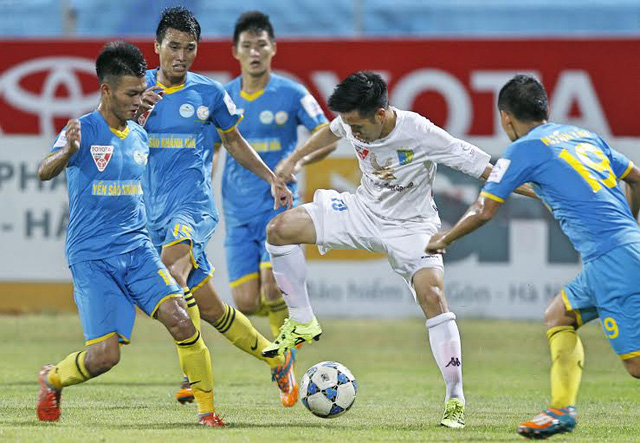 Ảnh bài viết Cưa điểm tại Nha Trang, Hà Nội FC lỡ ngôi đầu