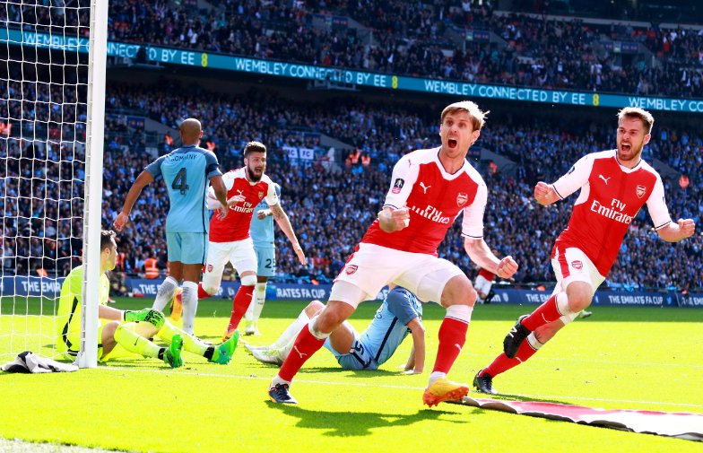 Ảnh bài viết Monreal ghi bàn tuyệt đẹp san bằng tỷ số cho Arsenal (Arsenal vs Man City, bán kết FA Cup)