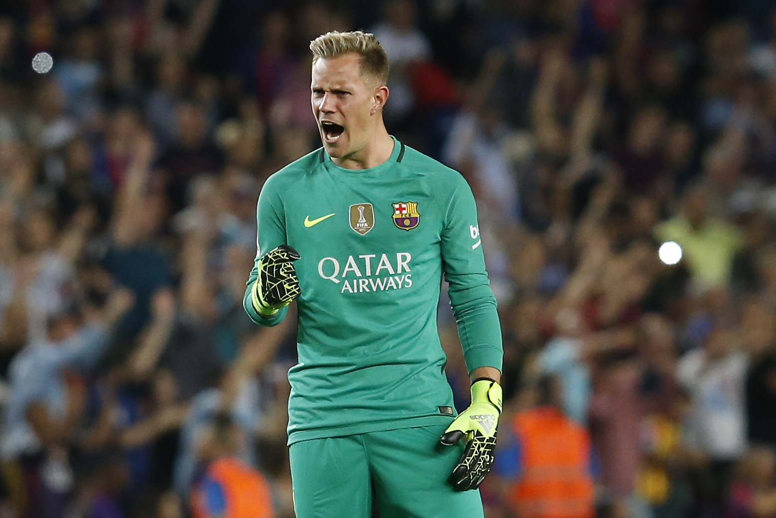 Ảnh bài viết Điểm tin sáng 27/04: Vụ De Gea, Real chơi chiêu độc; Pep đáp trả Conte đầy mỉa mai