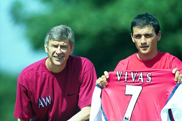 Ảnh bài viết Nổi cáu, cựu sao Arsenal phản ứng như 'Gã khổng lồ xanh'