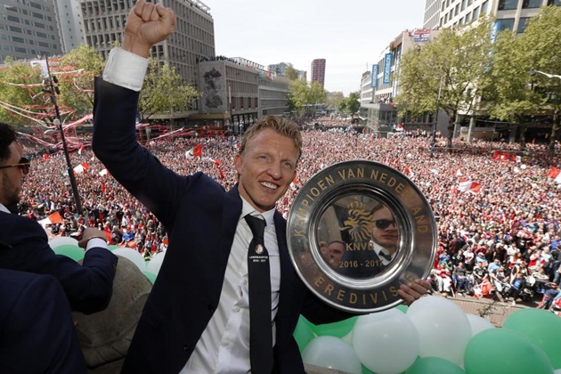 Ảnh bài viết Feyenoord diễu hành mừng chức vô địch sau 18 năm