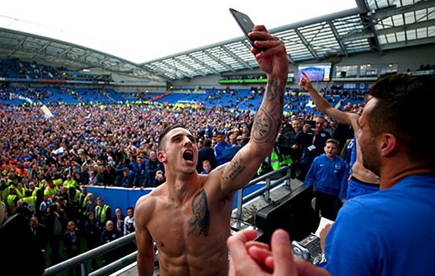 Ảnh bài viết Brighton & Hove Albion: Từ bờ vực của thảm họa đến ánh hào quang Premier League (Phần 2)