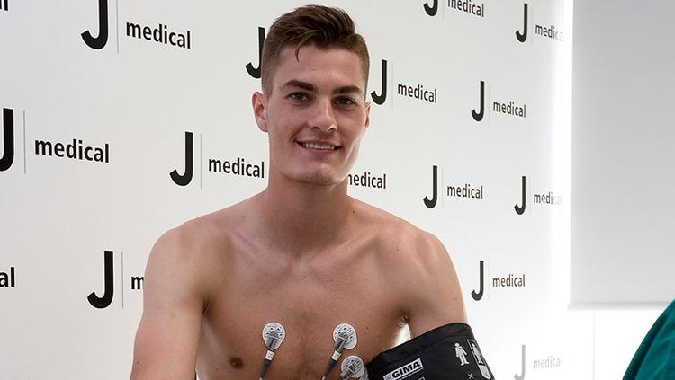 Ảnh bài viết Sự thật đằng sau vụ hủy kèo của Juventus đối với Schick?