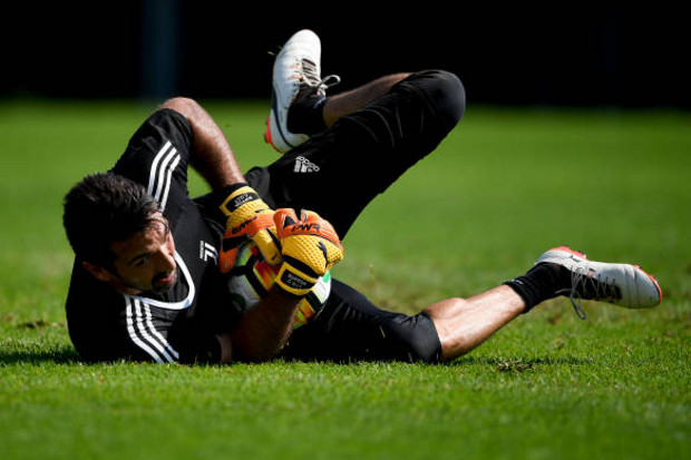 Ảnh bài viết Buffon và đồng đội quyết tâm lấy lại niềm tin từ NHM Juventus