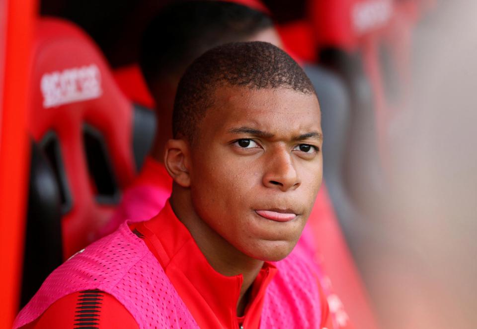 Ảnh bài viết Điểm tin chiều 21/08: Mbappe khiến Monaco đau đầu, AC Milan có thêm tân binh