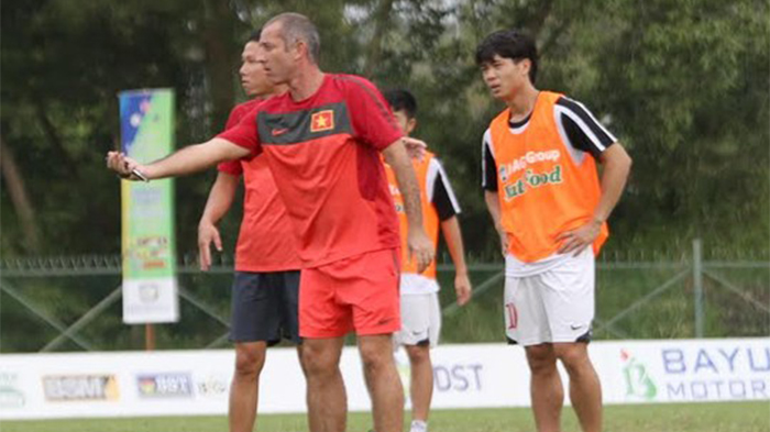 Ảnh bài viết Chọn HLV trưởng tuyển Việt Nam: Graechen phá "song mã" Gede - Petrovic?