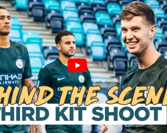Ảnh bài viết Dàn sao Man City tạo dáng cực chất khoe áo đấu thứ 3