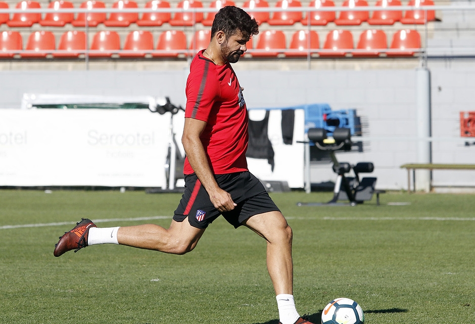 Ảnh bài viết Đồng đội về tuyển, Diego Costa miệt mài tập luyện ở Madrid