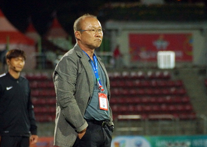 Ảnh bài viết HLV Park Hang-seo tiếp tục trì hoãn ngày sang Việt Nam