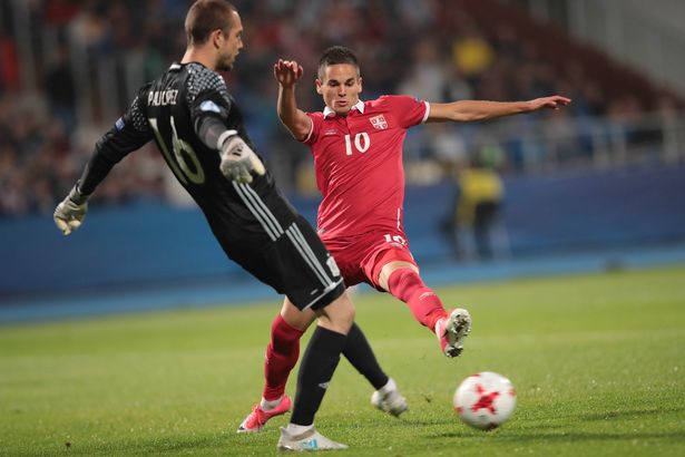 Ảnh bài viết Gacinovic - 'sao lạ' Serbia được Mourinho 'do thám' là ai?