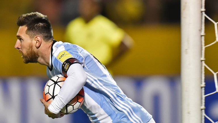 Ảnh bài viết "Ma thuật" của Messi đã mê hoặc Sampaoli