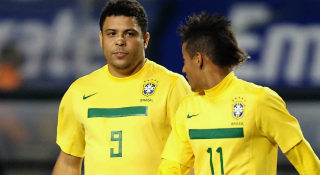 Ảnh bài viết Neymar tới PSG vì lãnh đạo Barcelona không đủ tầm