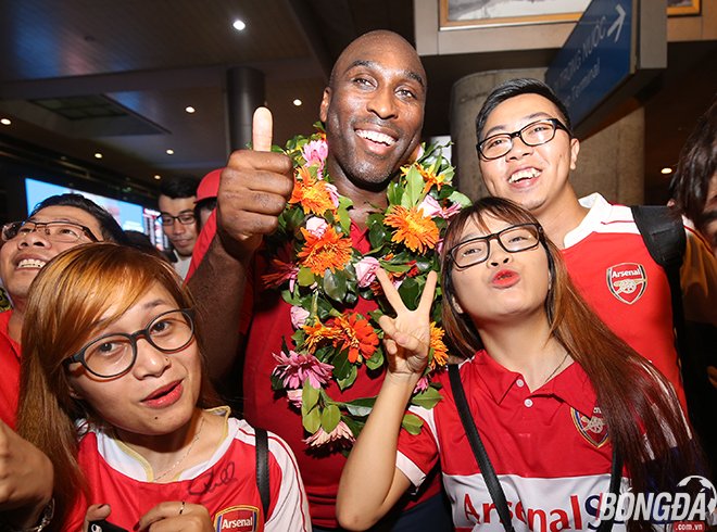 Ảnh bài viết Danh thủ Sol Campbell nói gì khi đặt chân đến Việt Nam?