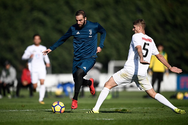 Ảnh bài viết Higuain chạy cật lực, sẵn sàng giúp Juventus đánh chiếm ngôi đầu