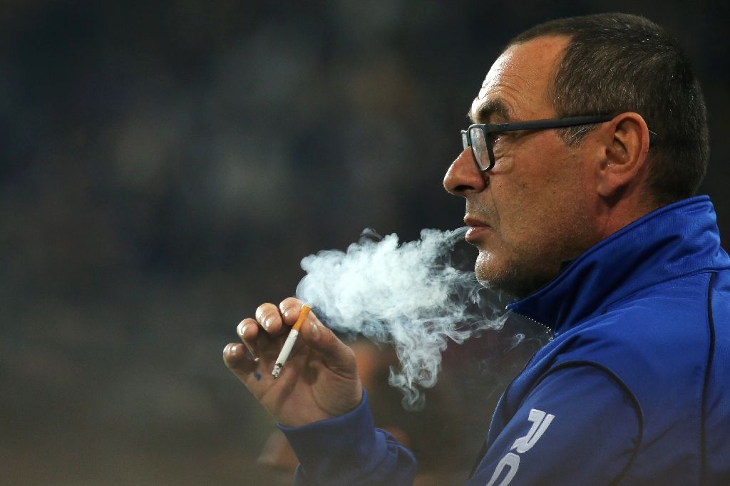 Ảnh bài viết 'Ngân hàng trưởng' Sarri đang hại Napoli