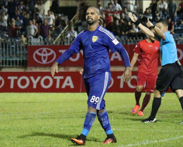 Ảnh bài viết Nhà giàu Trung Quốc nhắm ‘sát thủ’ người Brazil của Quảng Nam FC