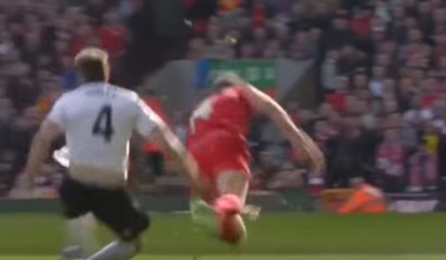 Ảnh bài viết Những tình huống 'chặt chém' không thương tiếc tại Derby vùng Merseyside