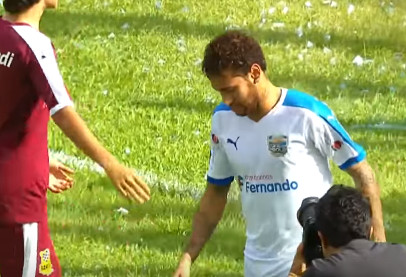 Ảnh bài viết Neymar quẩy cực xung trong trận đấu giao hữu với Amigos de Castro