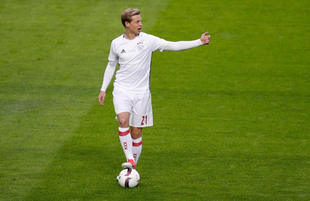Ảnh bài viết Góc tuyển trạch: Frenkie De Jong - người tái sinh vị trí Libero 