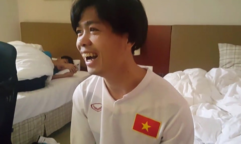 Ảnh bài viết Công Phượng chơi PES giải tỏa áp lực trước trận tứ kết