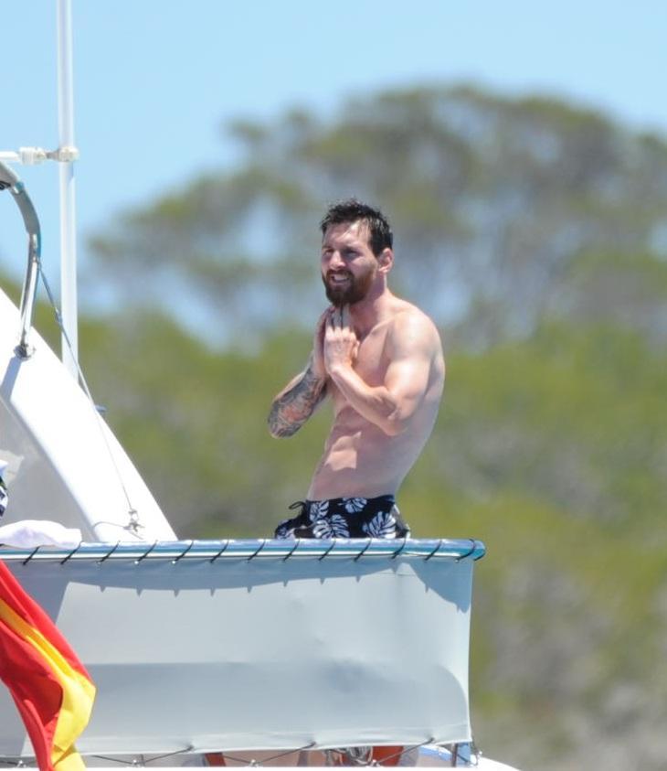 Ảnh bài viết Choáng với những chiếc du thuyền mà các ngôi sao bóng đá sở hữu (Phần 2)