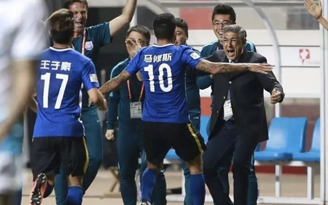 Ảnh bài viết Nổ xong bom tấn, đại gia Trung Quốc săn HLV khủng