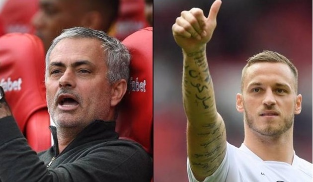 Ảnh bài viết "Ibra đệ nhị" chào hàng thành công Man United?