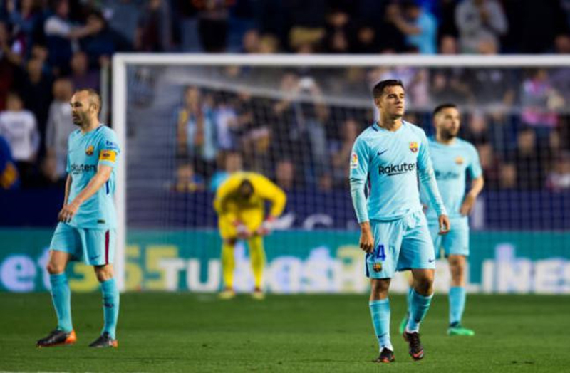 Ảnh bài viết Mất kỷ lục bất bại tại La Liga, Barcelona bị fan Việt “ném đá” tơi bời