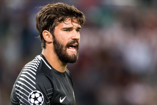 Ảnh bài viết NÓNG: Chelsea ra mức giá đầu tiên cho Alisson Becker