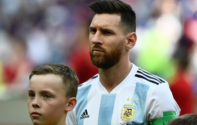 Ảnh bài viết Huyền thoại World Cup chỉ trích Messi và Sampaoli
