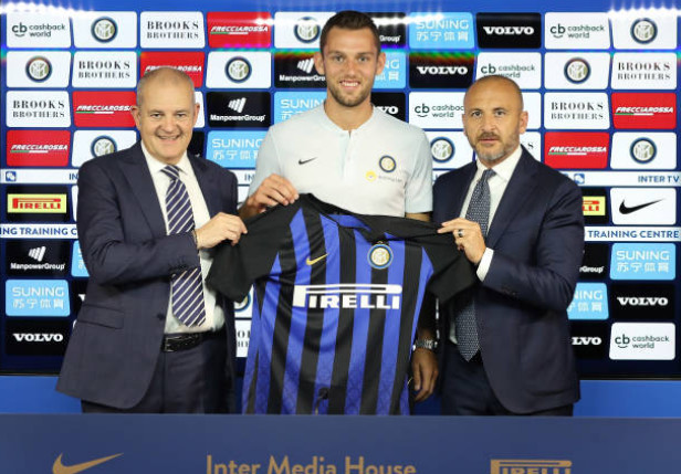 Ảnh bài viết 'Lá chắn thép' Stefan De Vrij chính thức ra mắt Inter