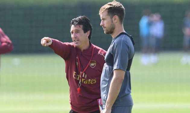 Ảnh bài viết Emery giục Arsenal CHỐT thỏa thuận với tiền vệ 27 tuổi