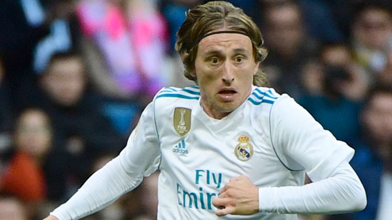 Ảnh bài viết HLV Lopetegui lên tiếng 'chốt hạ' tương lai của Modric