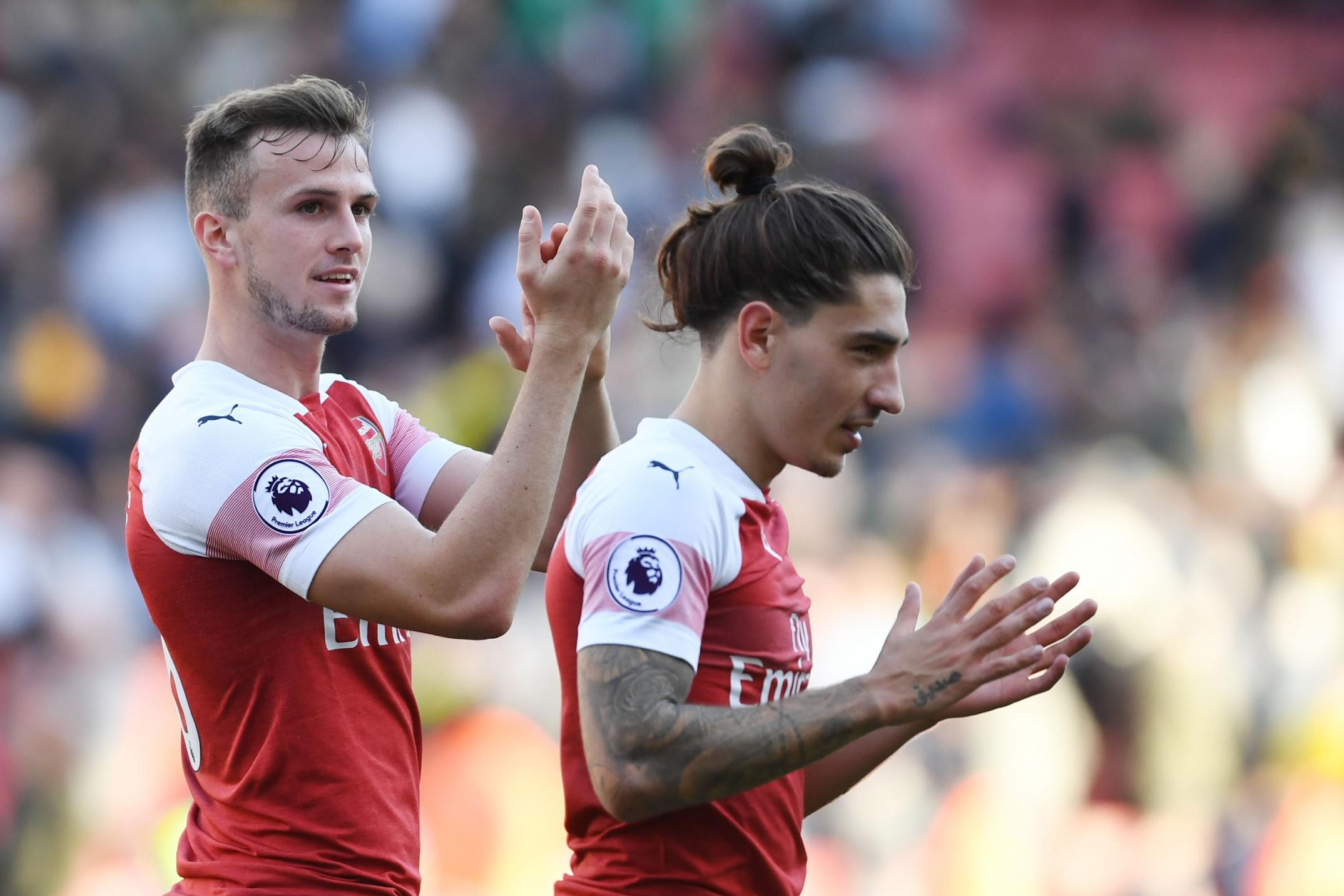 Ảnh bài viết Fan Arsenal đồng loạt đòi Emery trả công bằng cho một cái tên