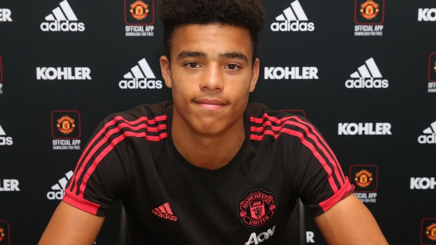 Ảnh bài viết Man Utd kí hợp đồng chuyên nghiệp với gương mặt triển vọng