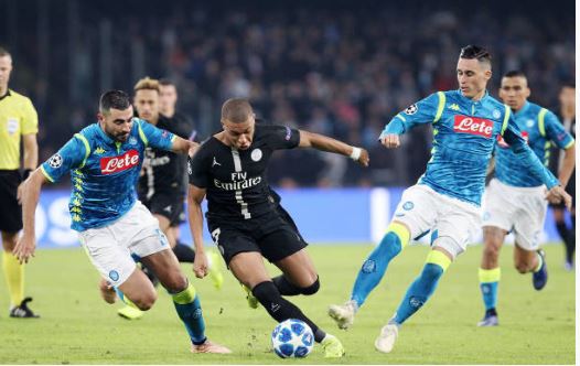 Ảnh bài viết 4 điểm nhấn Napoli 1-1 PSG: Silva ngớ ngẩn, bức tường màu xanh tại San Paolo