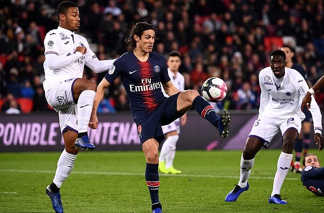Ảnh bài viết Neymar & Mbappe vắng mặt, Cavani một tay giúp PSG lập kỷ lục không tưởng