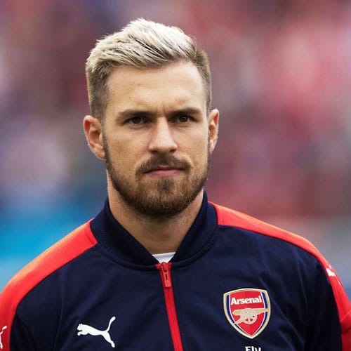 Ảnh bài viết Chợ Đông tới gần, hai cái tên "đếm ngày xa Emirates"