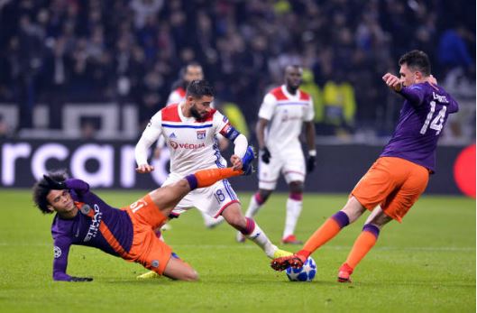 Ảnh bài viết 3 điều rút ra từ trận Lyon 2-2 Man City: Pep nhớ Mendy, "quái vật trẻ tuổi" Cornet