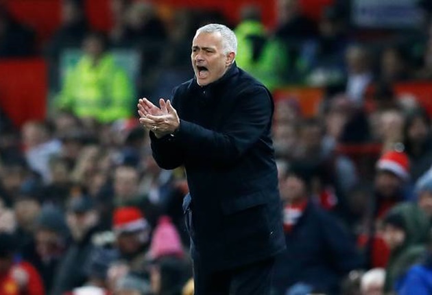 Ảnh bài viết Khi Mourinho bất đắc dĩ trở thành "Gã thợ hàn" tại Man Utd