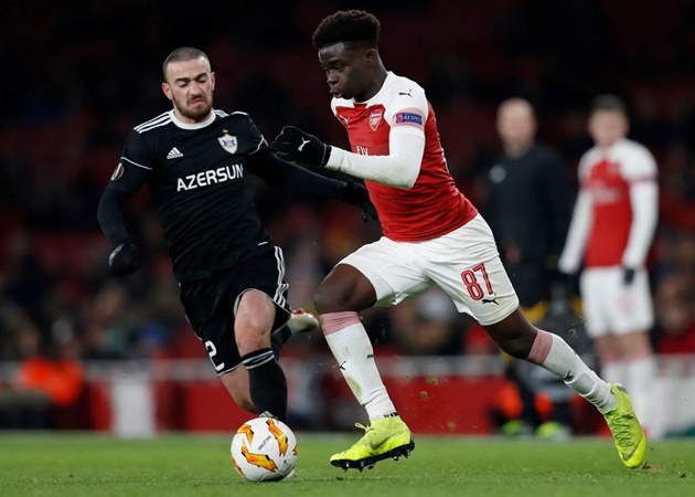 Ảnh bài viết Ra mắt như mơ, thần đồng Arsenal được ví "kĩ thuật như Ronaldo"