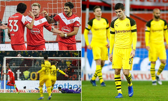 Ảnh bài viết Địa chấn Bundesliga: Nhược tiểu hạ gục Dortmund, Bayern Munich 'mừng húm'
