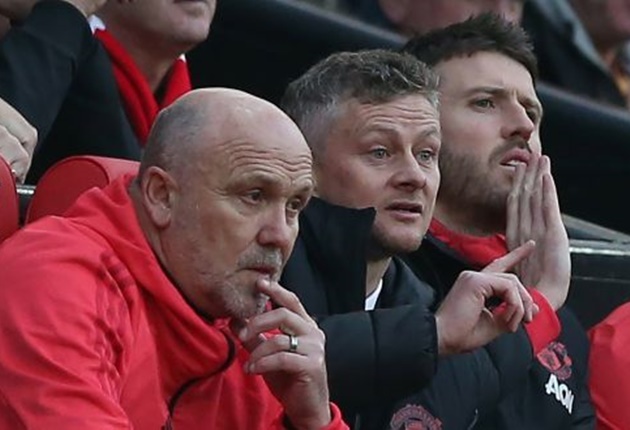 Ảnh bài viết SỐC! Không phải Solskjaer, 3 trợ lý thay nhau đưa ra chỉ đạo cho Martial và Pogba