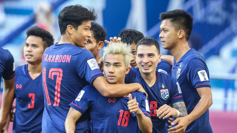 Ảnh bài viết HLV Thái Lan: "Trung Quốc ép sân mạnh quá, chúng tôi chịu không nổi"