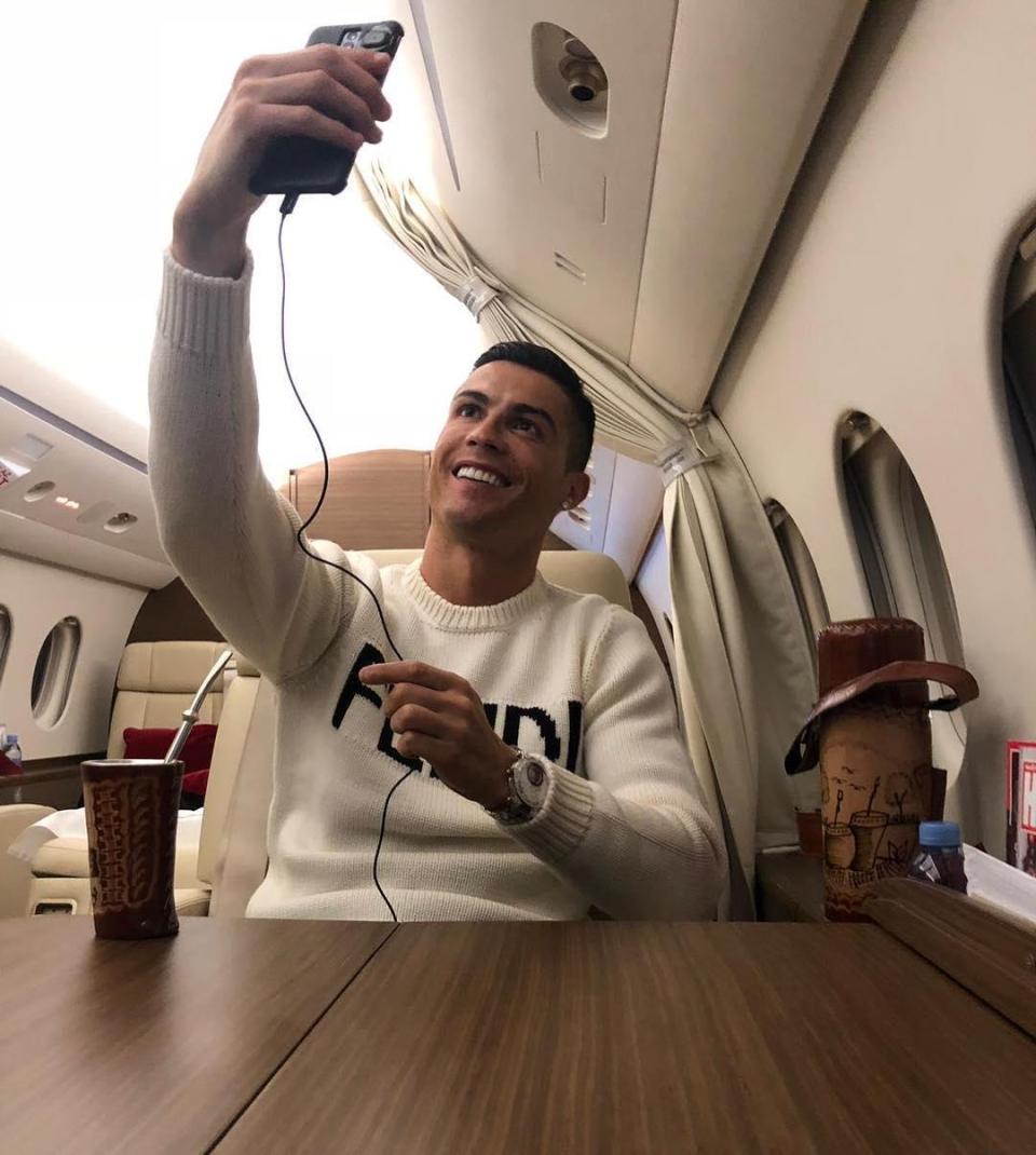 Ảnh bài viết Ronaldo gặp hạn vì vụ "bom tấn" của Cardiff mất tích