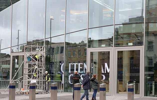 Ảnh bài viết Công nhân làm việc ngày đêm, SVĐ 850 triệu bảng của Tottenham đếm ngược ngày khánh thành