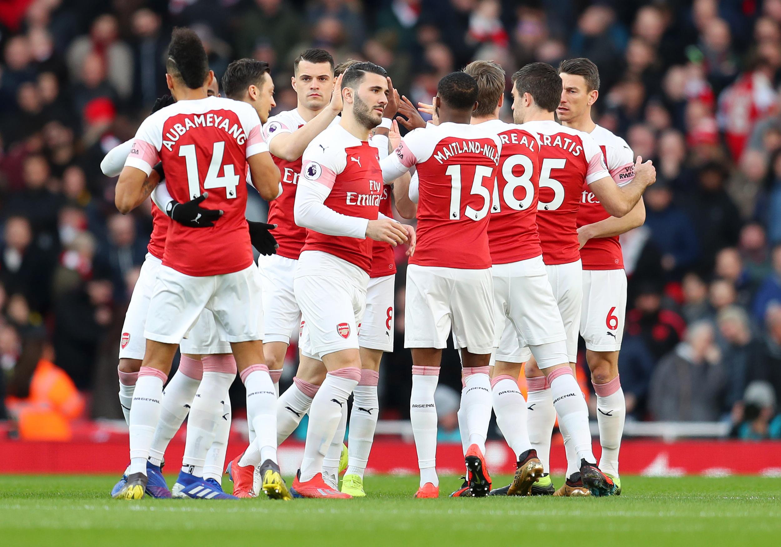 Ảnh bài viết Fan Arsenal phát cuồng: Bỏ mặt nạ đi, tôi biết cậu là Viera