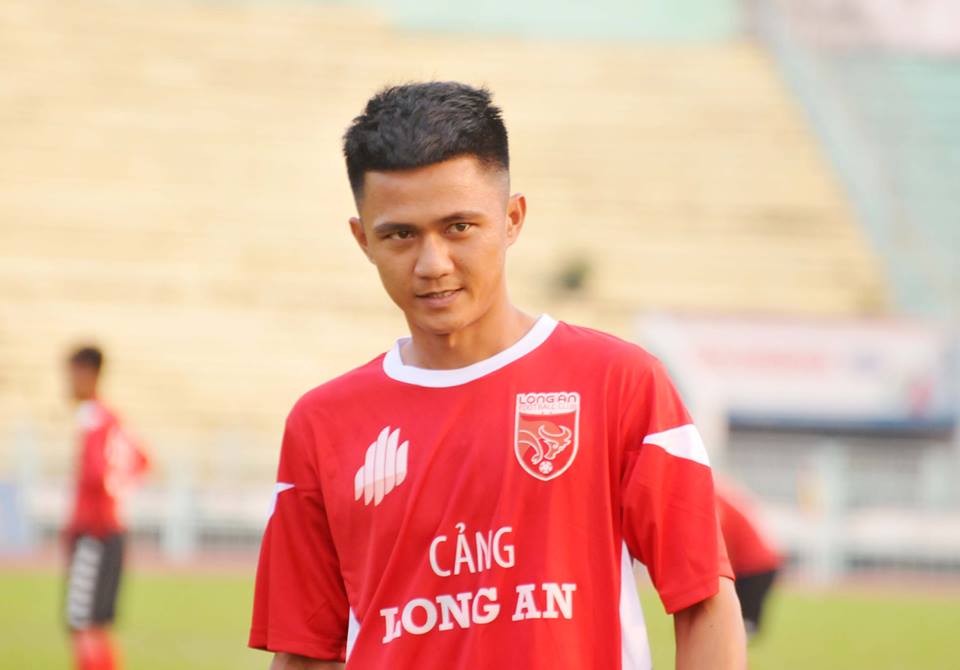 Ảnh bài viết Nâng cấp hàng thủ, Long An "tậu" hòn đá tảng của SHB Đà Nẵng