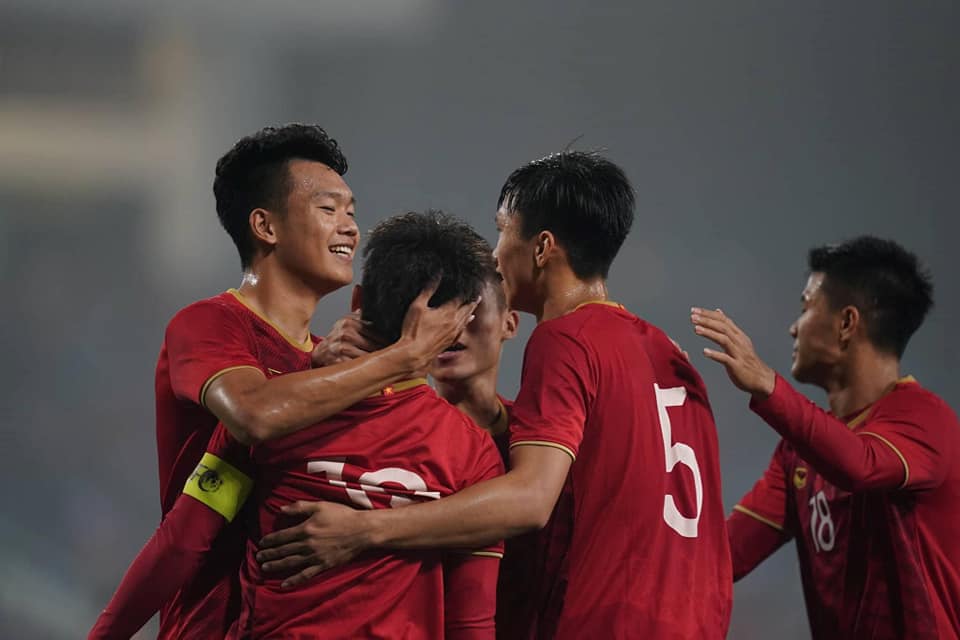 Ảnh bài viết CĐV Thái Lan bái phục trước màn trình diễn của U23 Việt Nam