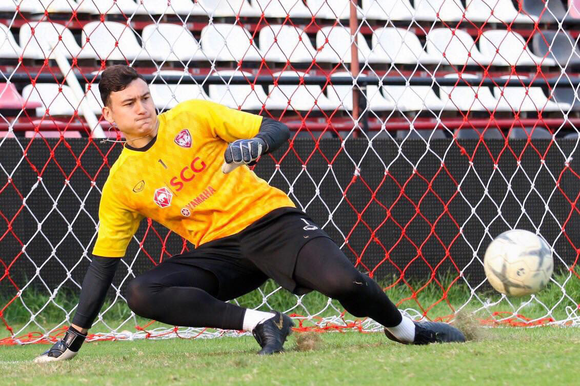 Ảnh bài viết Bị "Messi Lào" khuất phục, Văn Lâm cùng Muangthong nhận thất bại cay đắng